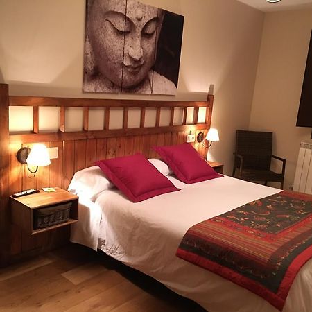 Hostal Otsoa Escároz Esterno foto