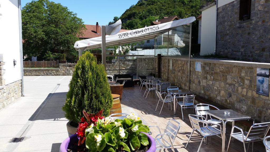 Hostal Otsoa Escároz Esterno foto