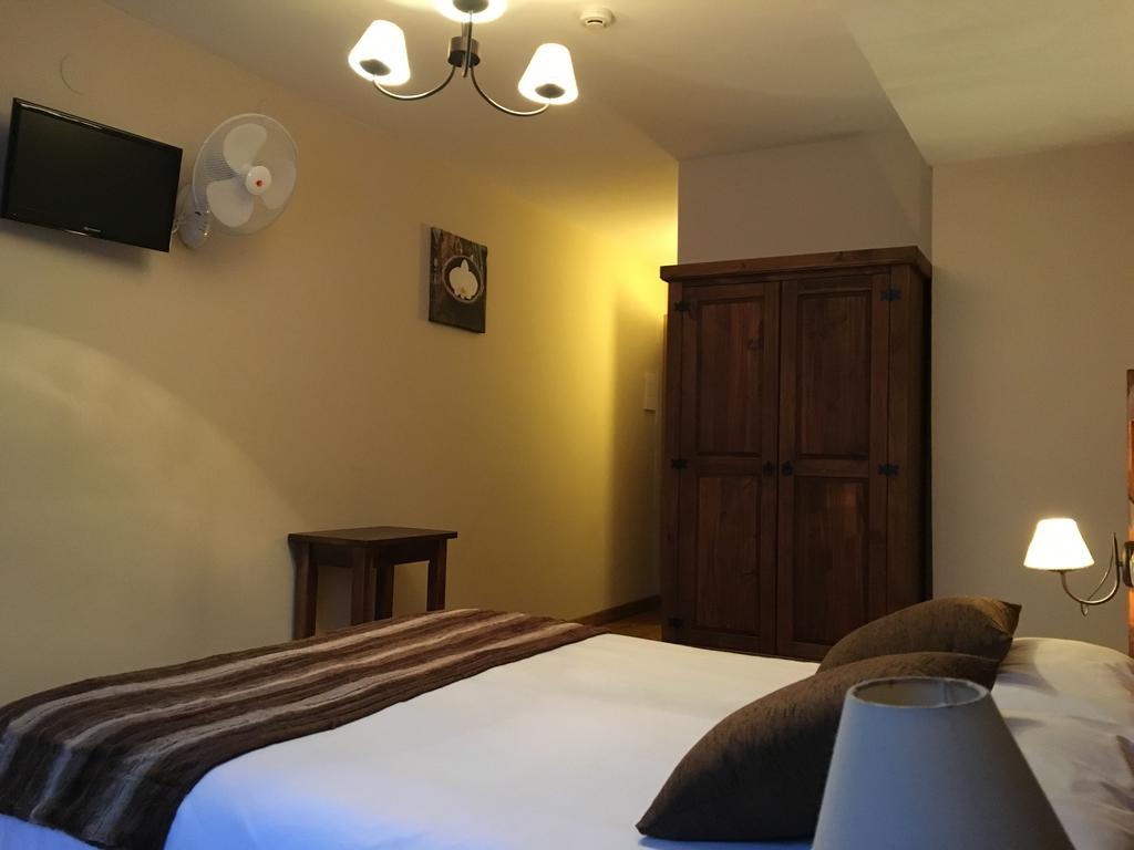Hostal Otsoa Escároz Esterno foto